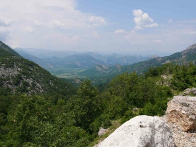 Virpazar-Bar via route de montagne - Montenegro