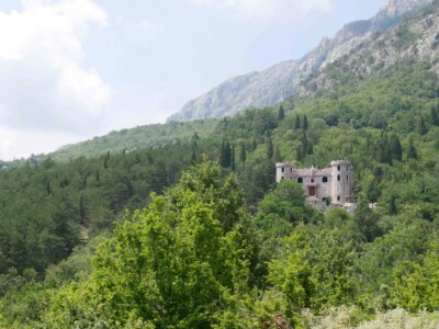 Virpazar-Bar via route de montagne - Montenegro