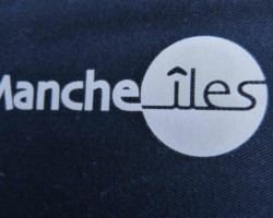 logo manche îles manches iles expres logo weekend jersey