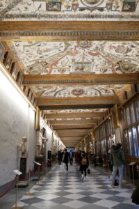 Palazzo Uffizi roadtrip toscane 1 semaine Firenze Palazzo Uffizi couloir