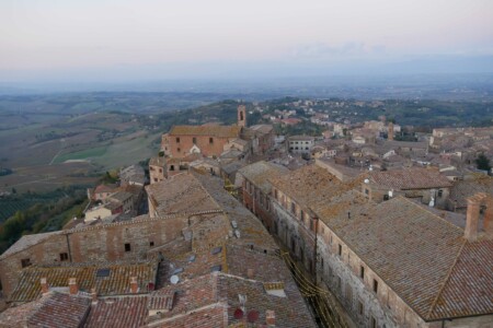 Montepulciano, vue de la tour de l'hôtel de ville roadtrip toscane 1 semaine Montepulciano vue toits
