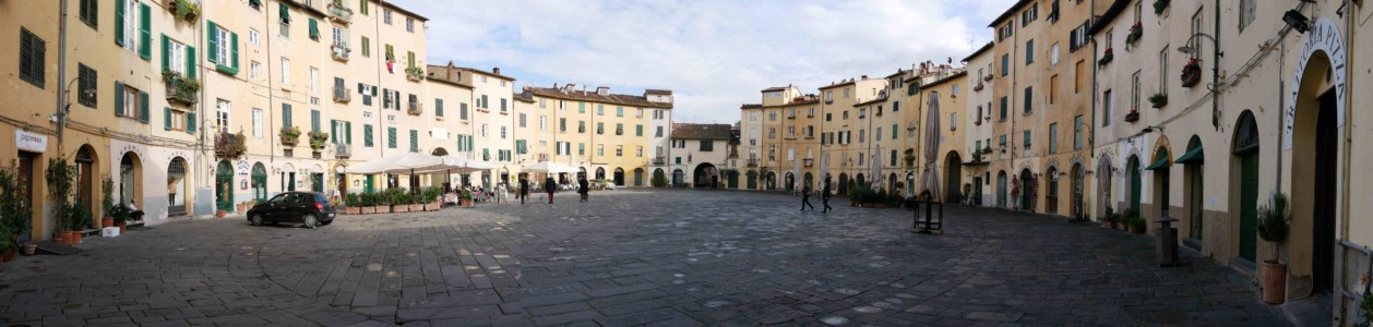 Lucca - Anfiteatro roadtrip toscane 1 semaine lucca anfiteatro