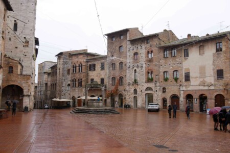 San Gimignano roadtrip toscane 1 semaine san gimignano fontana
