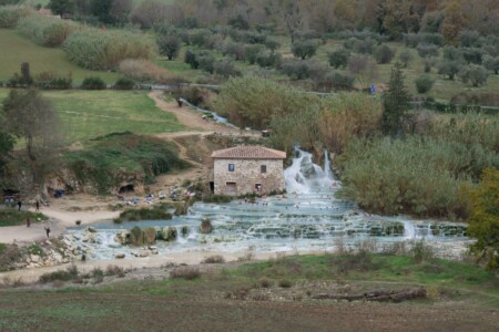 Saturnia, cascade du moulin roadtrip toscane 1 semaine saturnia cascade moulin